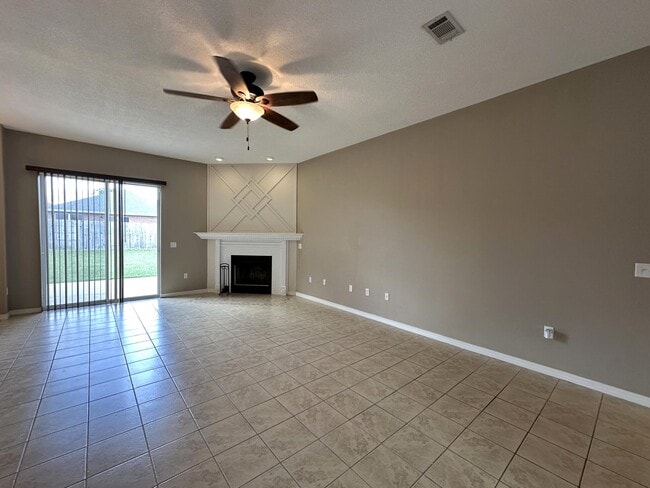 Photo - 3077 Border Creek Dr