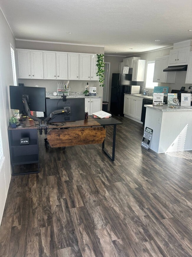 Photo - 16 Parkview Dr