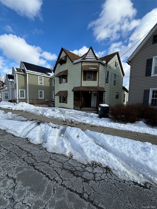 Building Photo - 63 Capron St