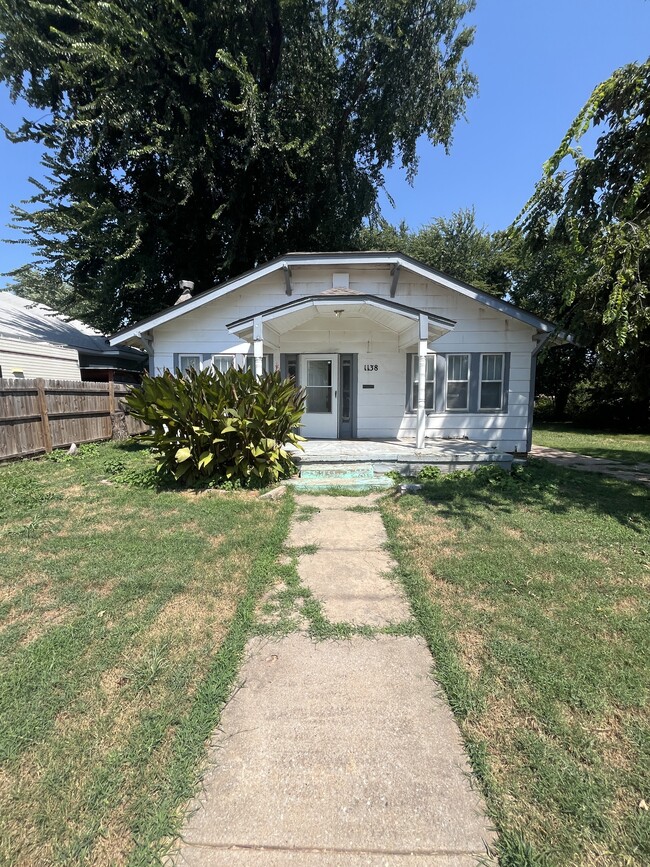 Building Photo - 1138 N Lottie Ave Rental