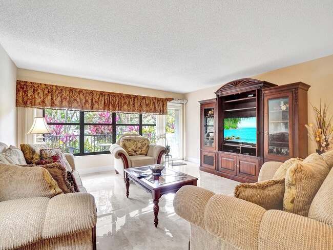 Photo - 3200 Port Royale Dr N Unit 208