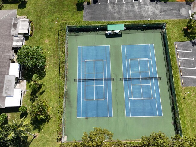 Photo - 2521 Red Hibiscus Blvd Unit 32-D