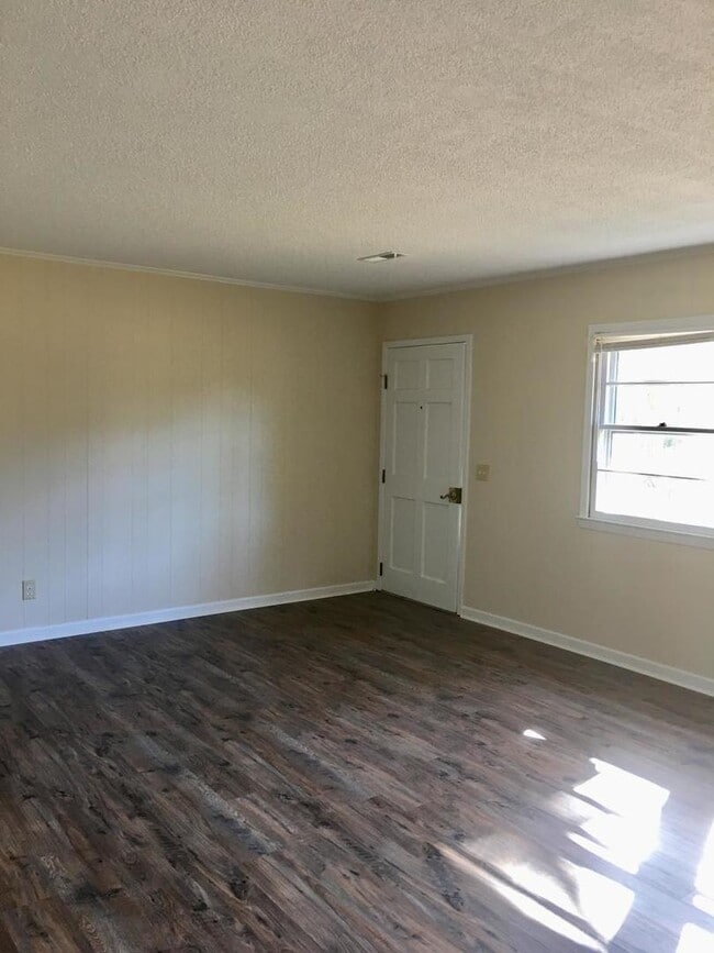 Photo - N Kerr Avenue - Duplex home - Move In Ready!!!