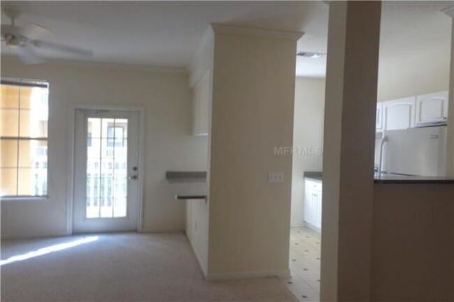 Building Photo - 860 North Orange Avenue Unit Studio Rental
