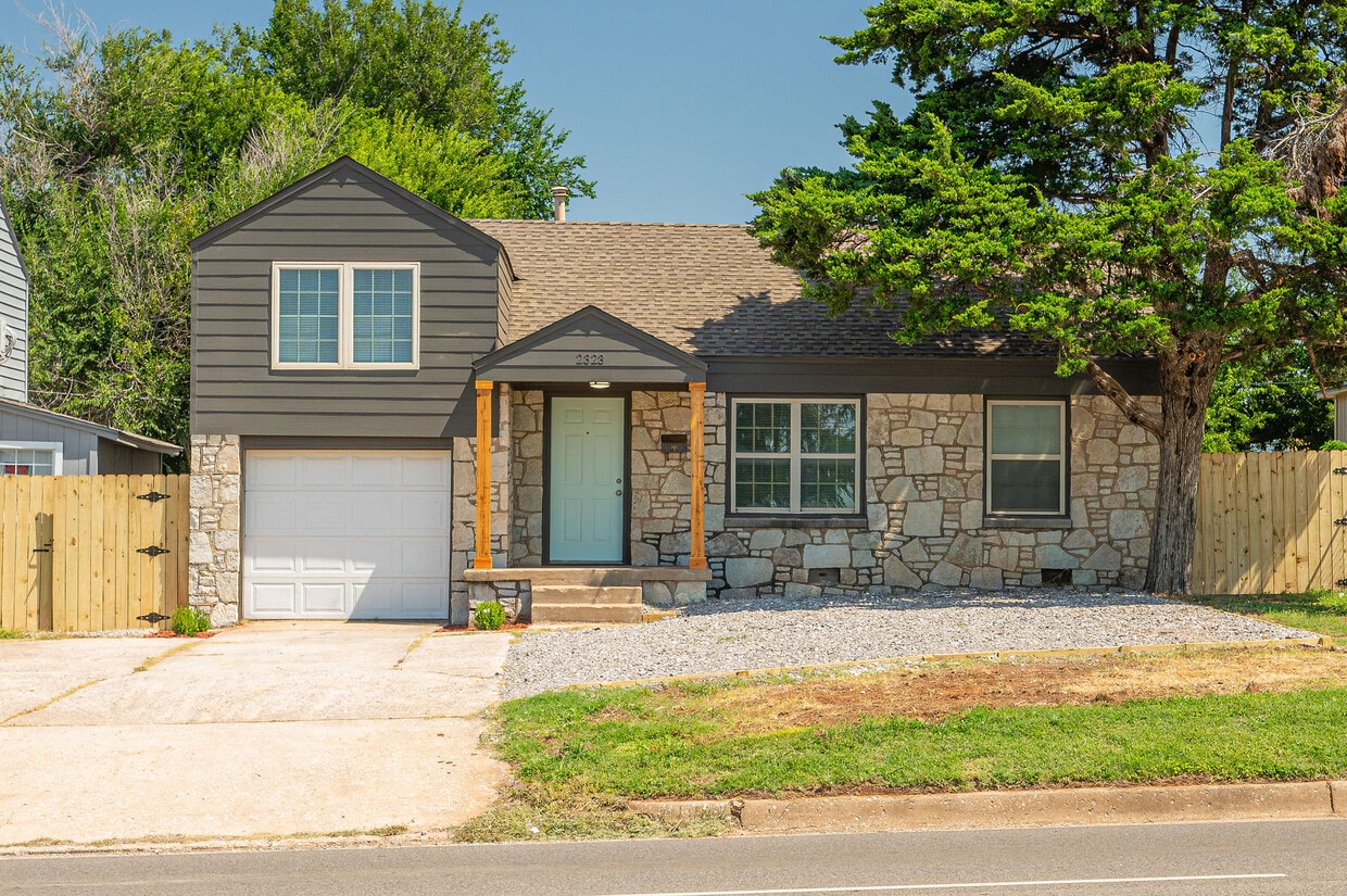 Photo - 2323 NW 10th St (Oklahoma City, OK)