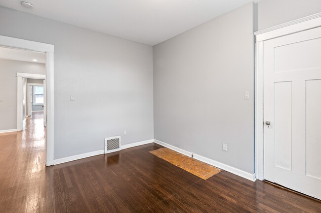 Photo - 310 Hendrie St Unidad #2