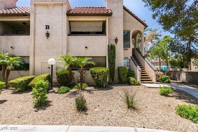 Building Photo - 1751 E Reno Ave Unit 201 Rental