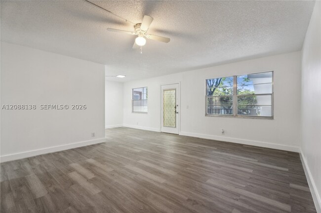 Photo - 1301 SW 134th Way Unit 213B