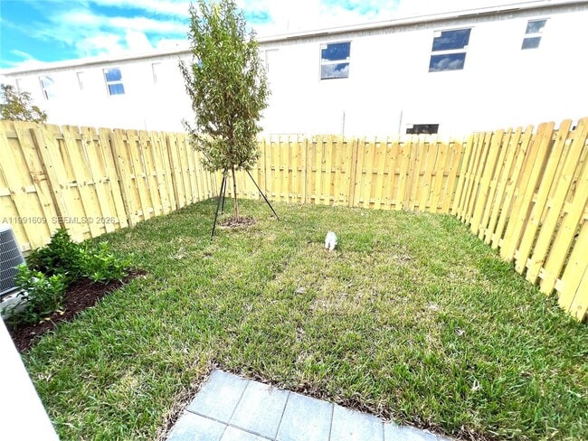 Photo - 1864 SE 27th Rd