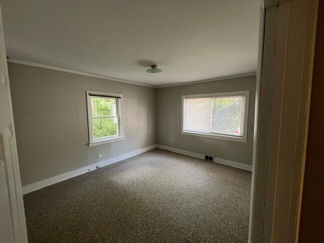 Photo - 1236 White St