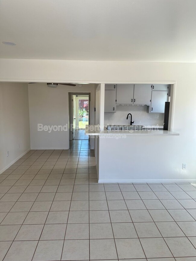 Photo - 3153 Mandan Way