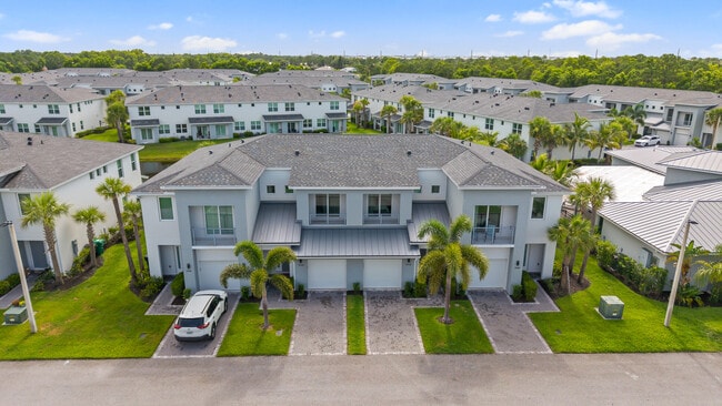 Photo - Torino Lakes Rental Townhomes