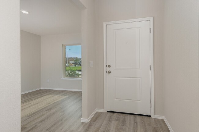 Photo - 140 Ashe Juniper Wy