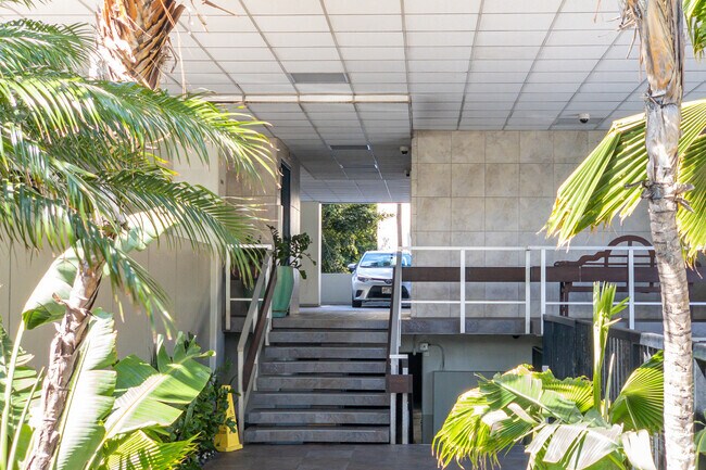 Photo - Fairway Manor