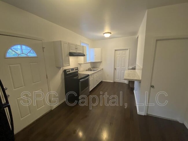 Photo - 266 S 2nd St
