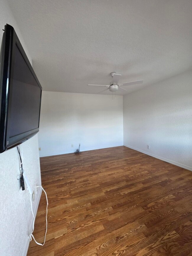 Photo - 201 S J St Unit 8