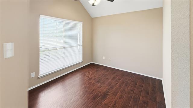 Photo - 15513 Landing Creek Ln