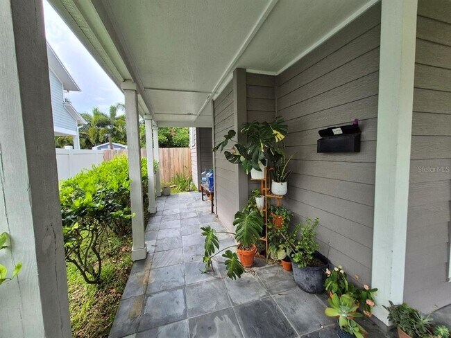 Photo - 2910 W Sitios St