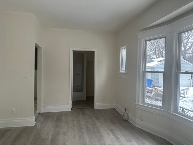 Photo - 85-87 Pullman Ave Unidad 87 DN