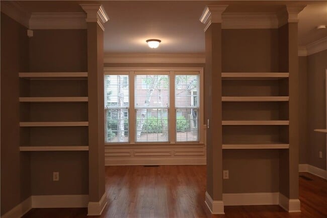 Photo - 3649 Ashford Creek Pl NE