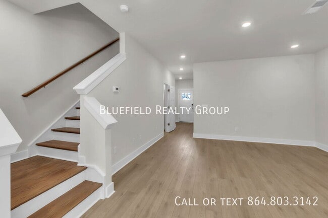 Photo - 406 E Parima Ct