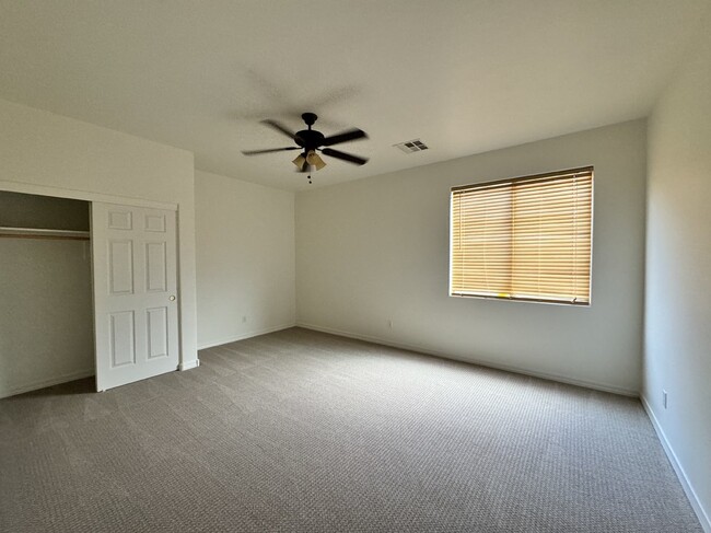 Photo - 43658 Caven Dr