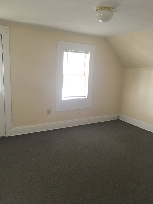 Building Photo - 86-92 Archibald Street