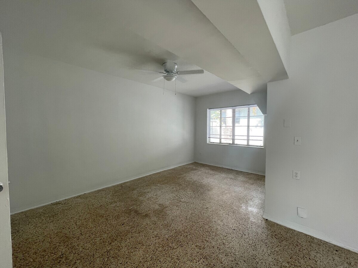 Photo - 1209 SE 2nd St