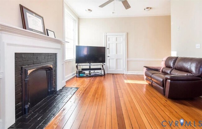 Photo - 1144 W Grace St Unit 0108