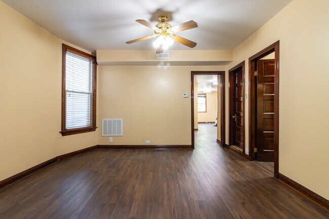 Photo - 2938 N Dawson Ave Unit 1