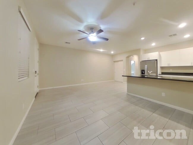 Photo - 12564 W Hummingbird Terrace