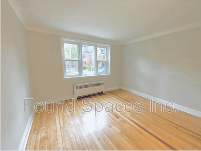 Building Photo - 85 East Avenue S Unit 4