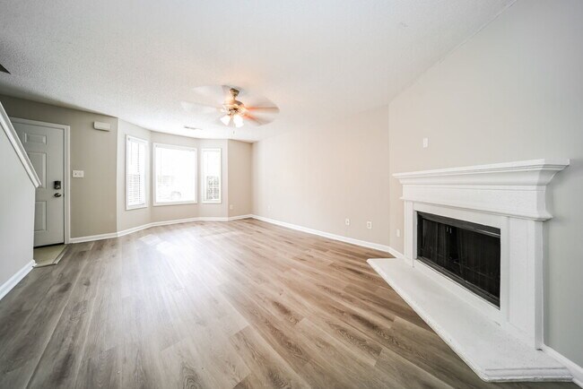 Photo - 7130 Ravenwood Ln