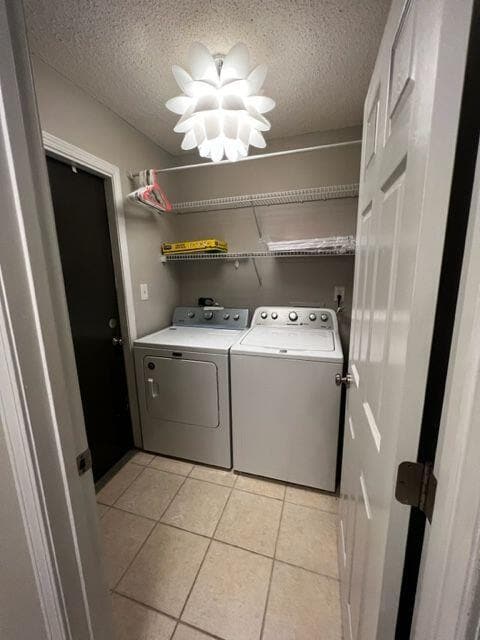 359 Canterbury Cir NW