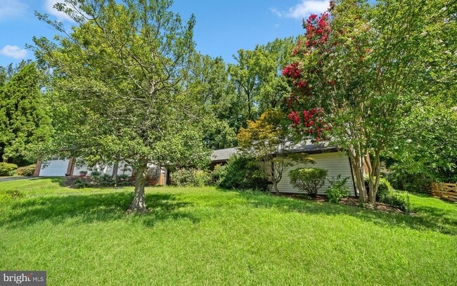 Photo - 225 Penny Ln