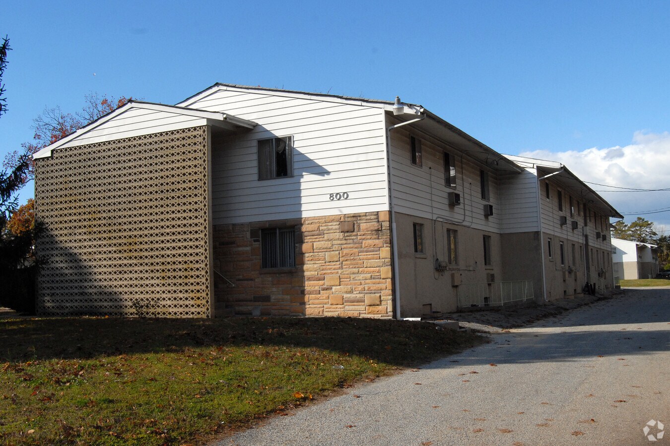 Carlton House Apartments - Carlton House Apartments