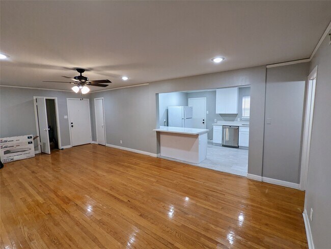 Photo - 4714 Oakshire Dr Unidad 2