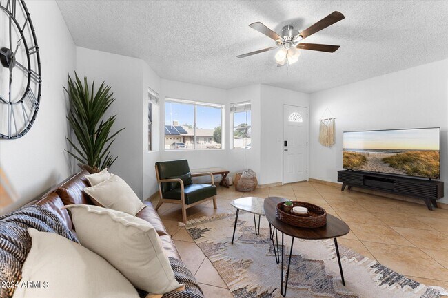 6109 W Marconi Ave
