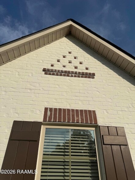 Photo - 404 Sparrowhawk St