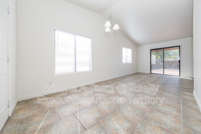 Photo - 10140 E Karen Pl