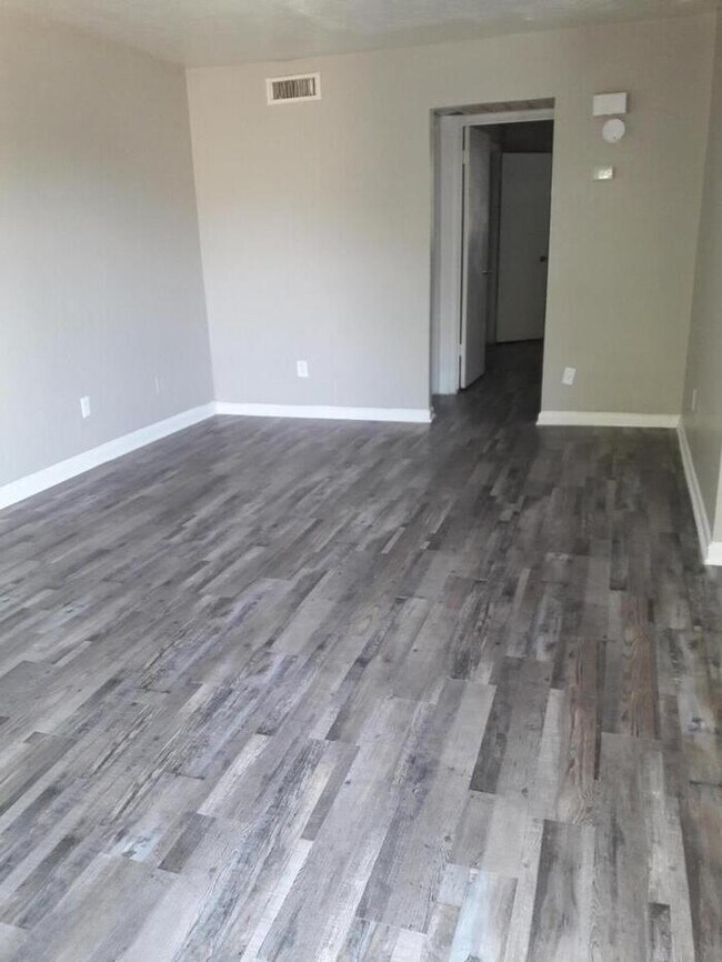 Photo - 2730 Fyke Rd Unit b2