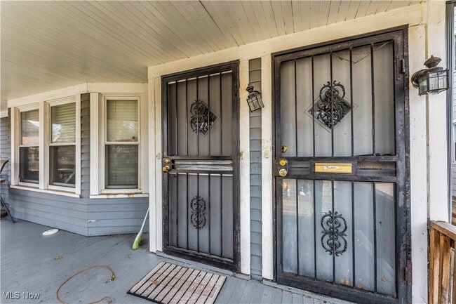 Photo - 917 Helmsdale Rd Unit 2/UP