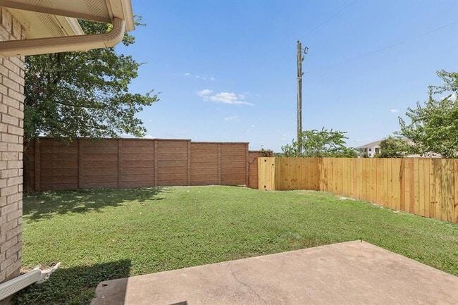 Photo - 14621 Lantern Dr