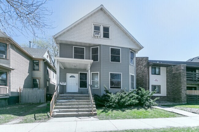 Building Photo - 419 W Doty St Unit 2 - Three Bed Rental