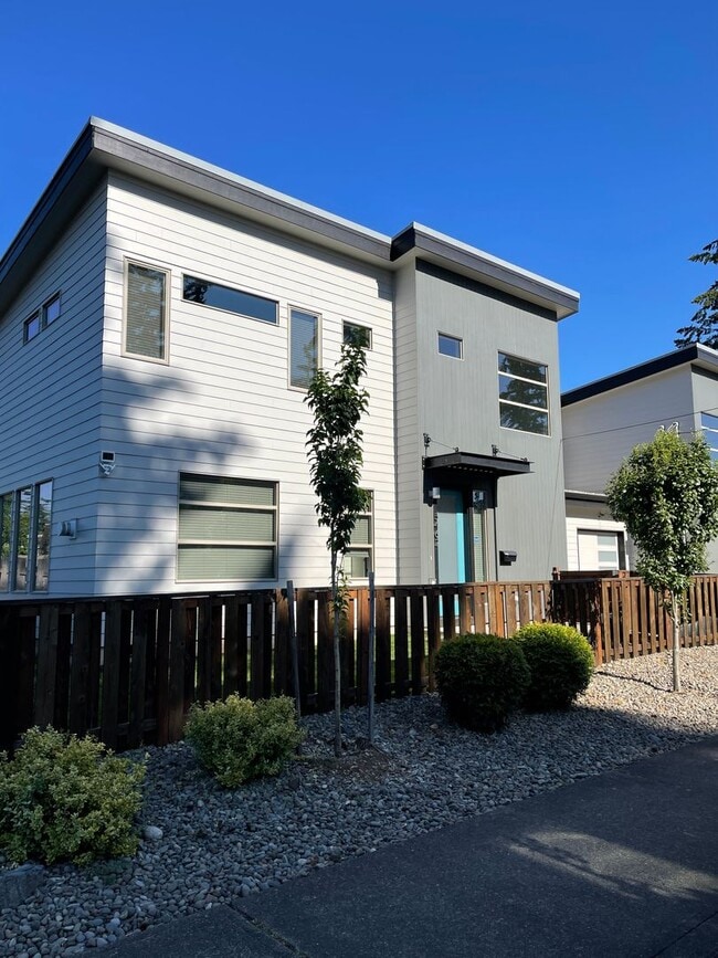 5462 SE 57th Ave