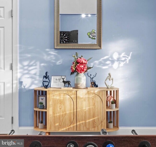 Photo - 1141 Riverside Heights W