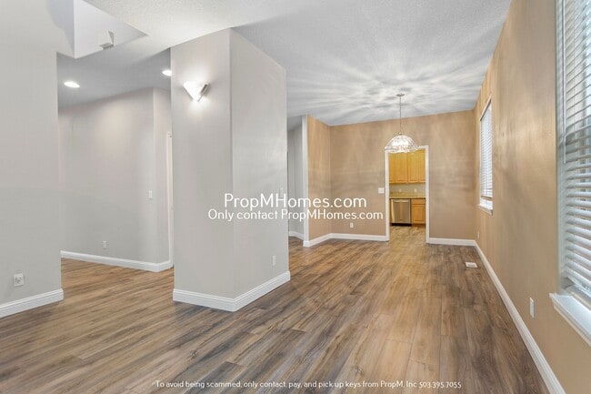 Photo - Spacious Five Bedroom Home in Progress Ridge!