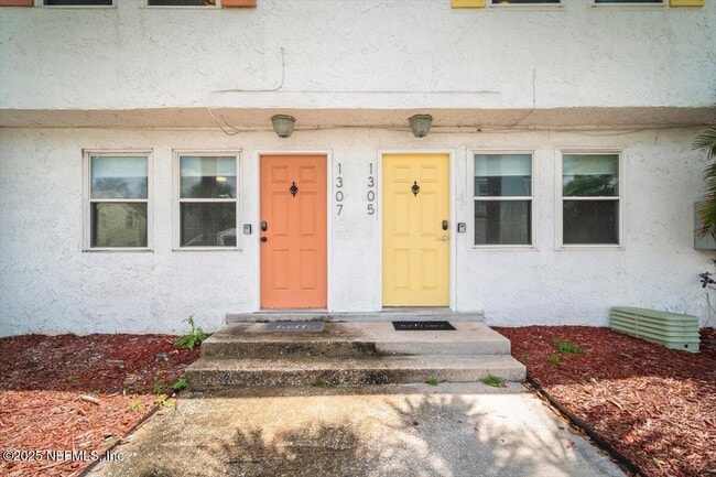 Photo - 1305 2nd St N