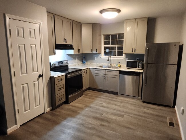 Cocina izquierda - 1284 Scripps Ct SW