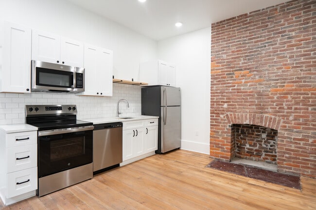 Photo - 4406 Butler St Unit 102